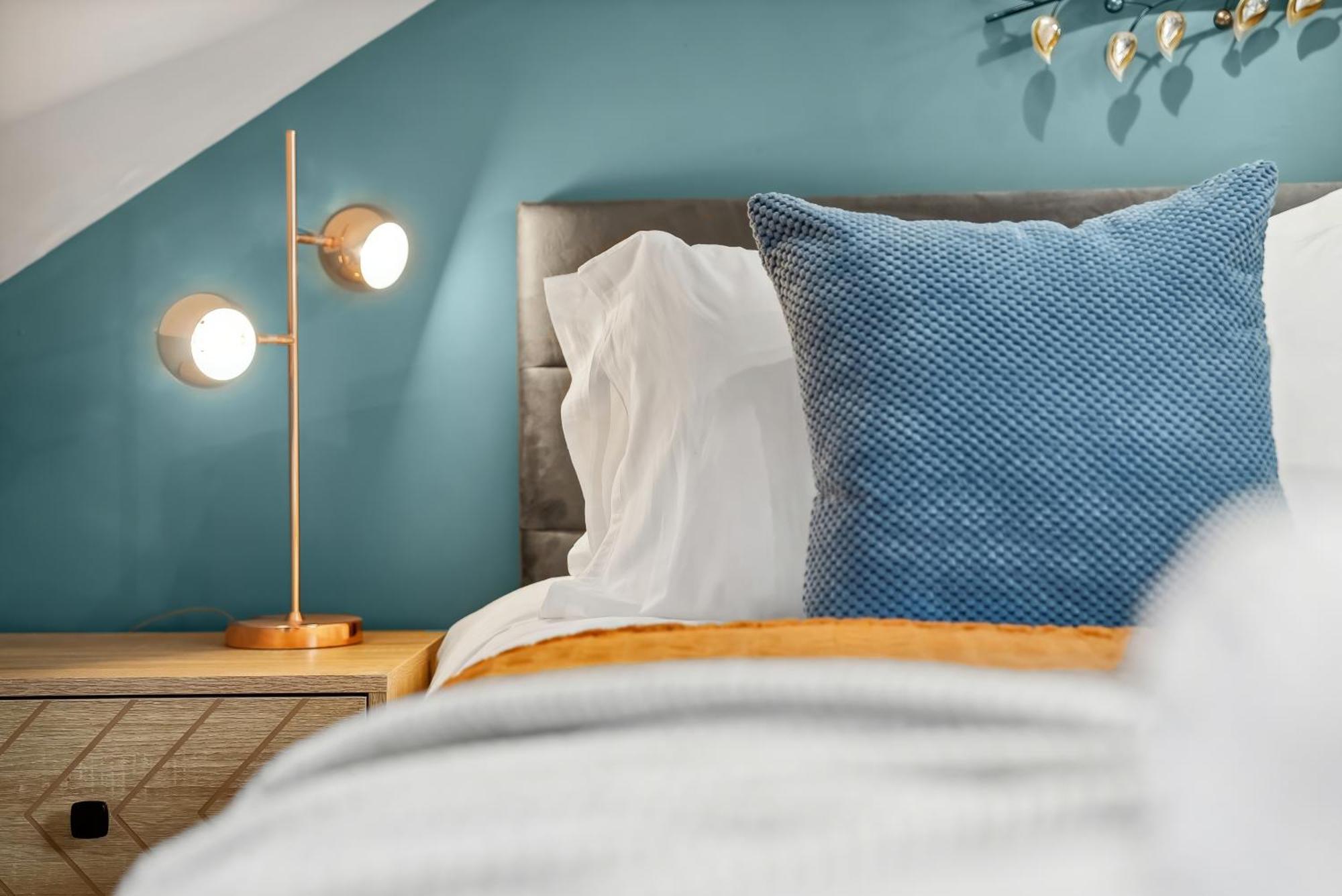 Stylish Edwardian Escape In Southwark 3 Bedroom Maisonette By Gold Londra