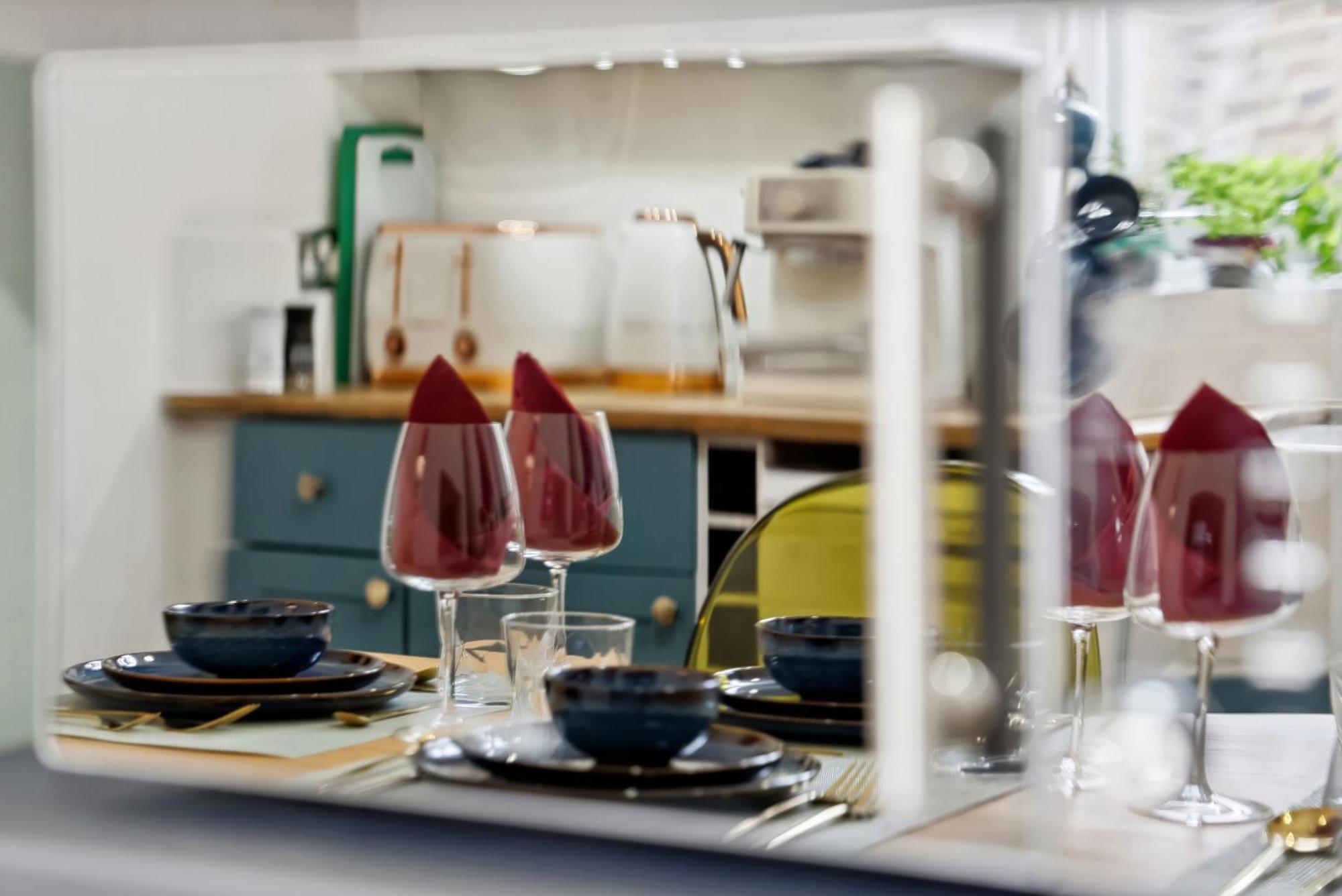 Stylish Edwardian Escape In Southwark 3 Bedroom Maisonette By Gold